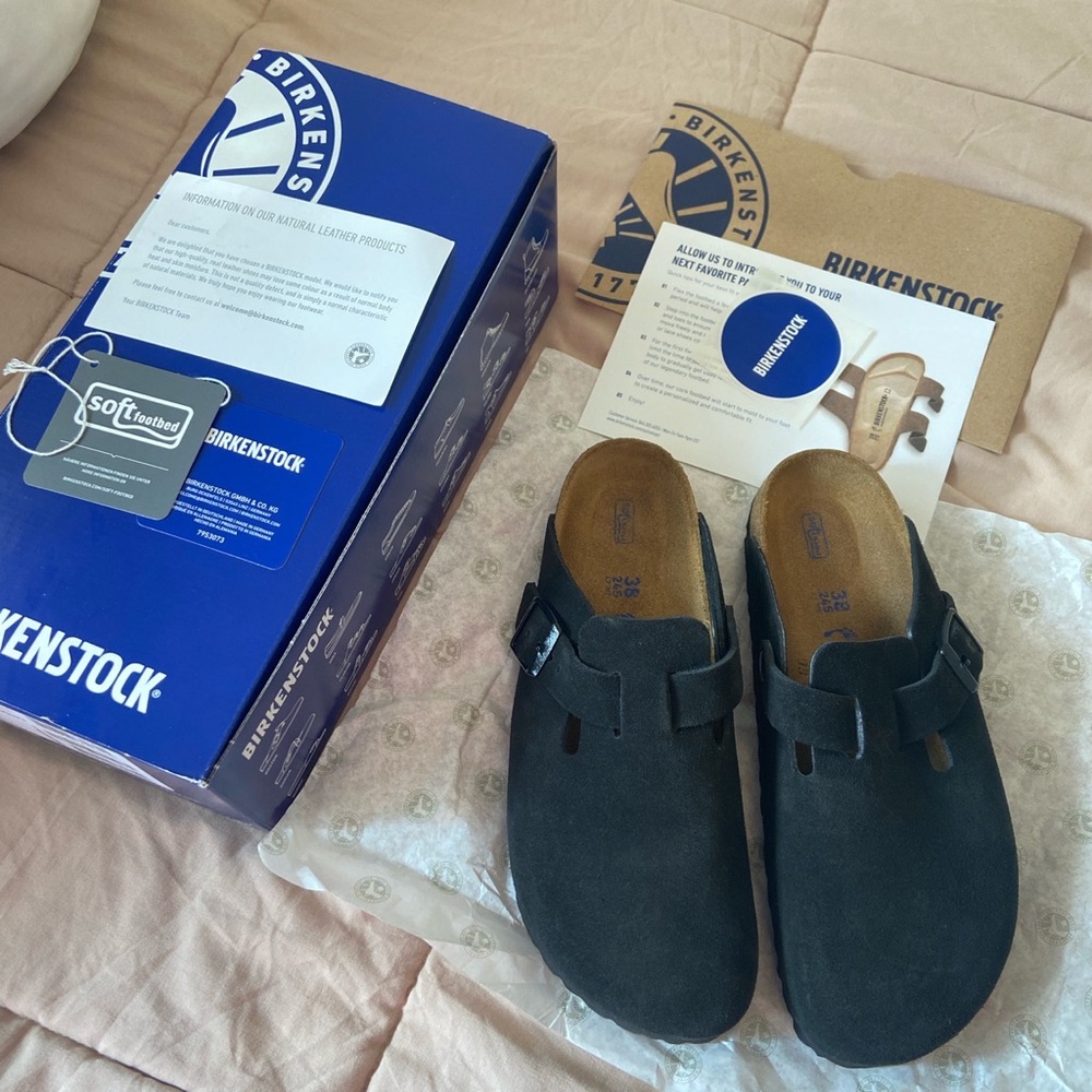 Birkenstock Boston Soft Footbed Suede Leather in Black